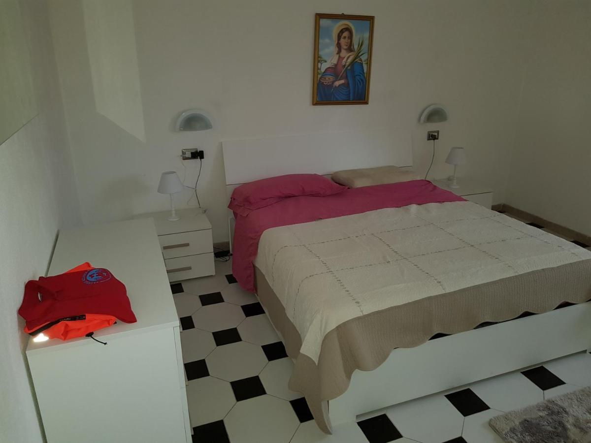 Appartamento Stangoni Badesi Exterior foto