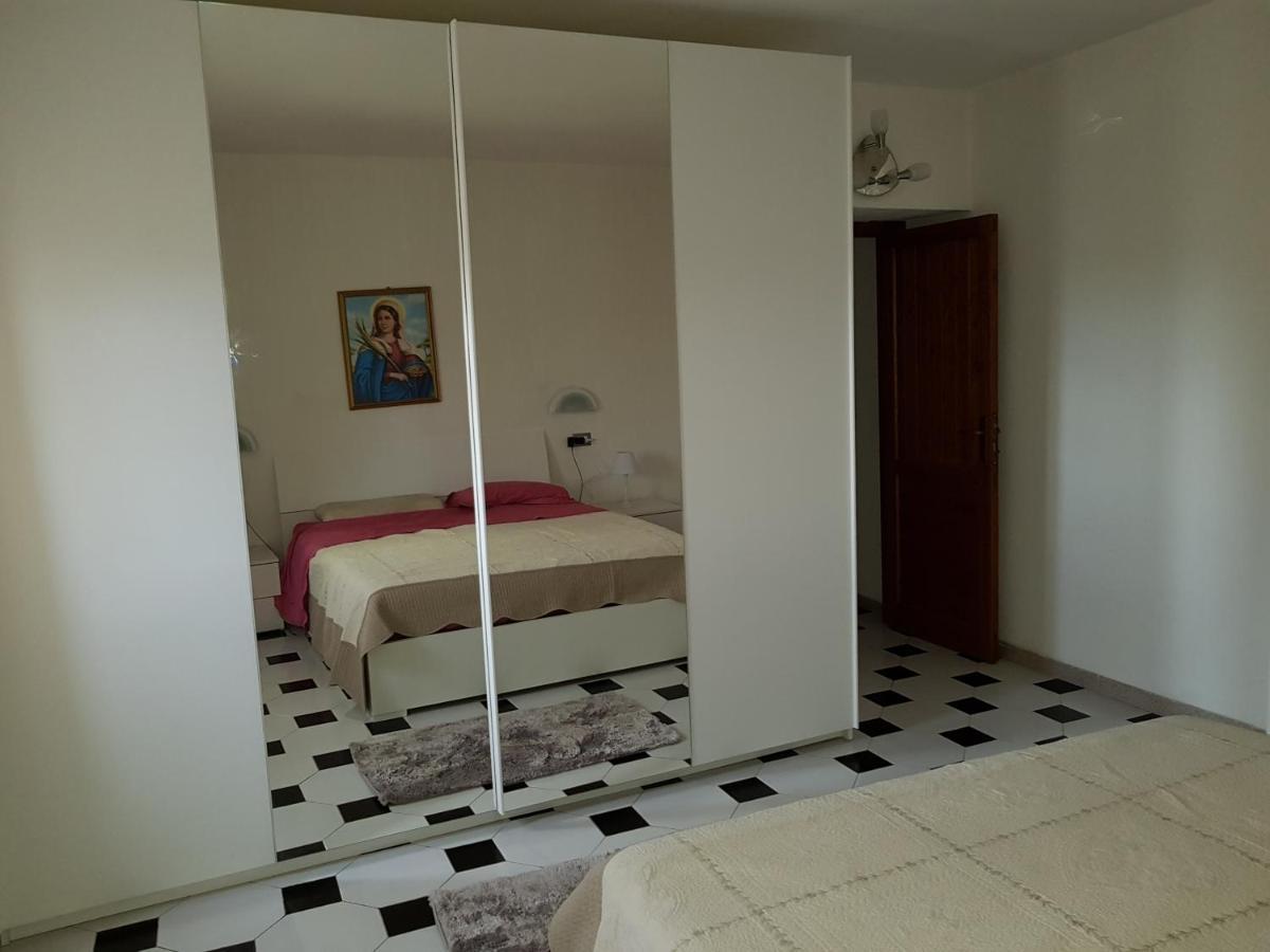 Appartamento Stangoni Badesi Exterior foto